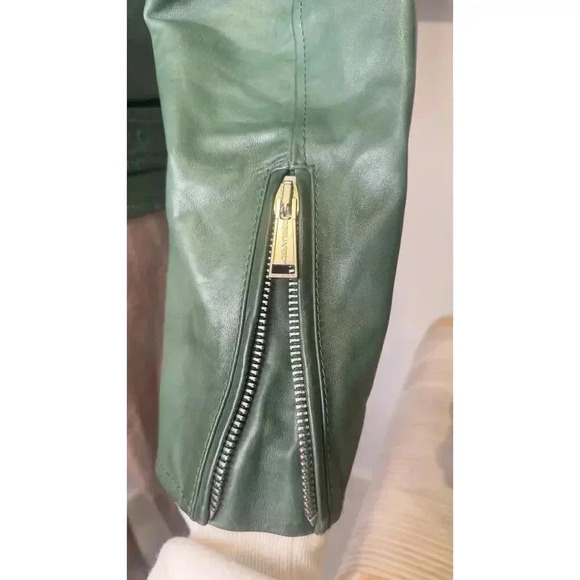 DSquared2 Men's Green Equine Leather Biker Jacket - Luxurious Designer Outerwear - Picture 7 of 9
